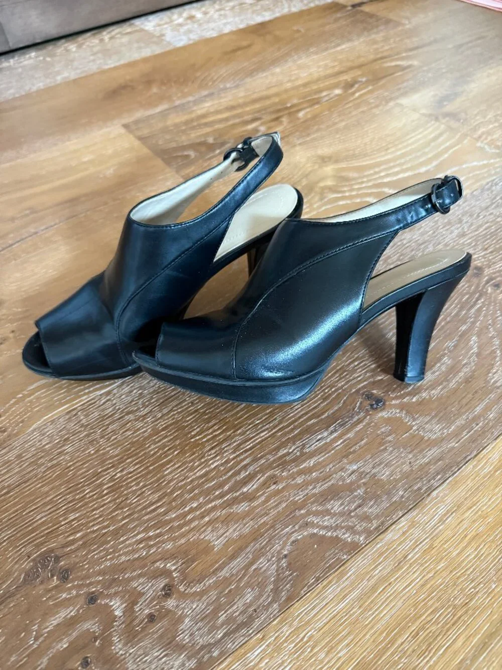 Naturalizer Danby Heels